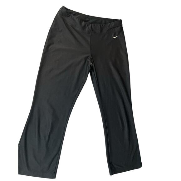 Nike Dri-Fit Workout Active Wear Capri Pants Black Size Small Stretch Active - Picture 3 of 7